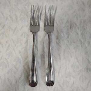 2 Oneida Sand Dune Dinner Forks 7 1/2" Glossy Stainless USA